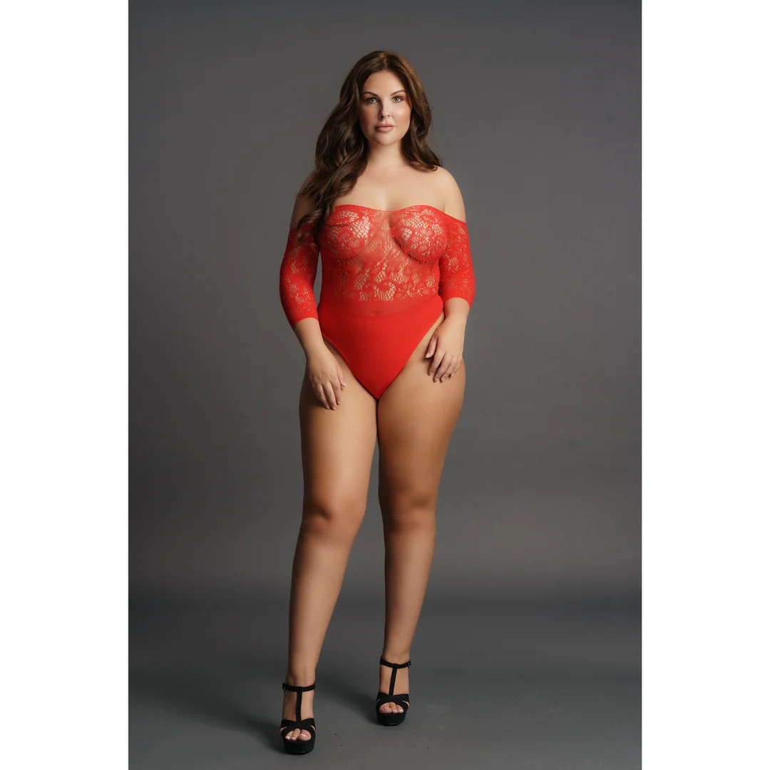 Ozdobne body bez kroku z kryształkami rhinestone i koronkową górą, podkreślające pełniejsze kształty - SexyPlus - obrazek 4