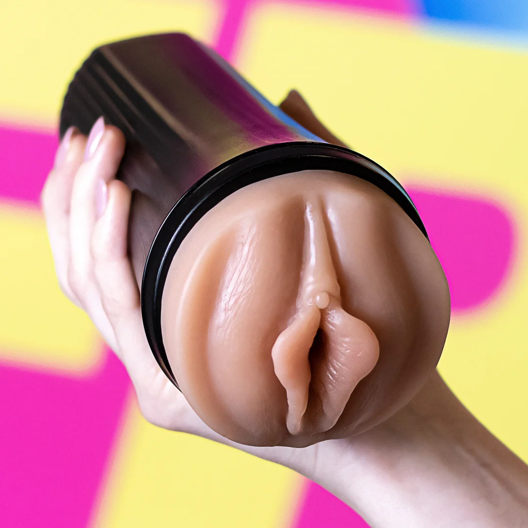 Masturbator typu stroker Crushious Prixus Pussy Case - obrazek 6
