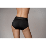 Wibrator typu bullet z 10 trybami – wibrujące bokserki strap on Ouch! by Shots - obrazek 16